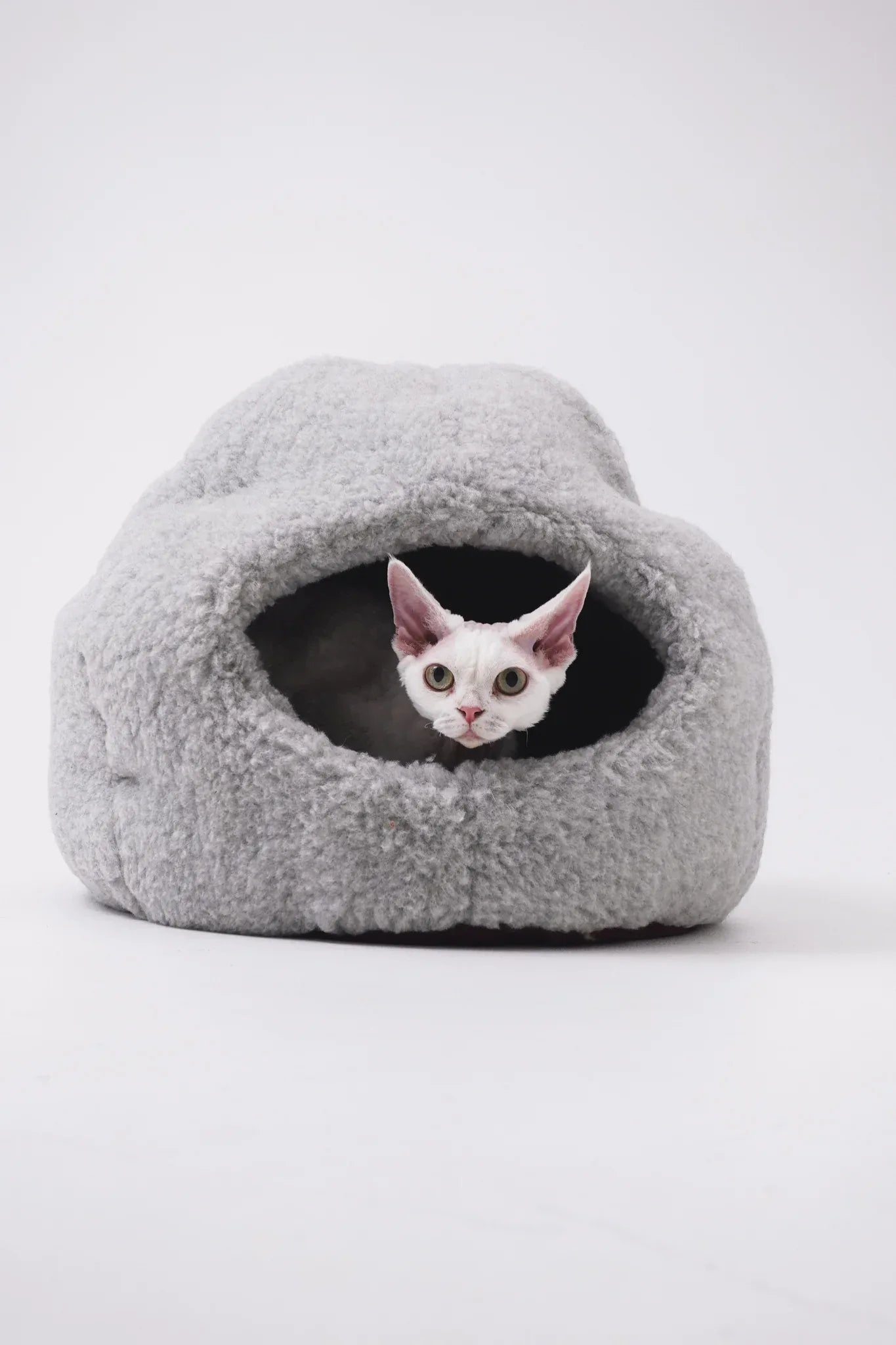 Nest Natural Woolen Pet Bed - Gray - MellowConceptStore