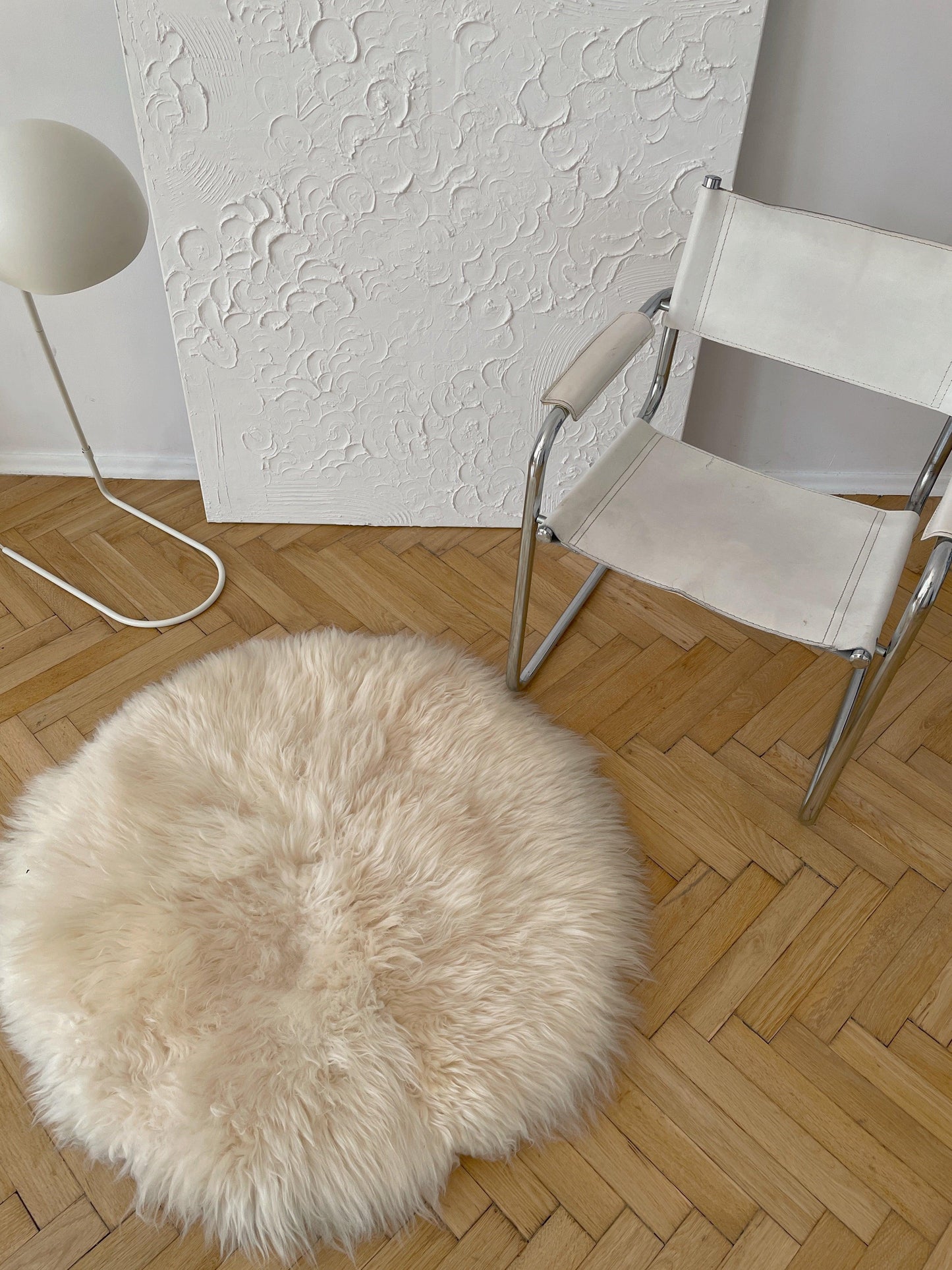 Natural Sheepskin Ivory Carpet - Round - MellowConceptStore