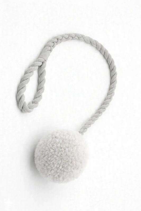 Wool Pom Tug Toy - Grey - MellowConceptStore