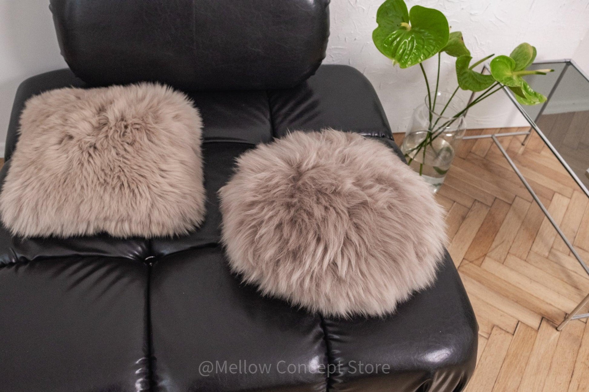 Round Natural Sheepskin Pillow - Greige - MellowConceptStore