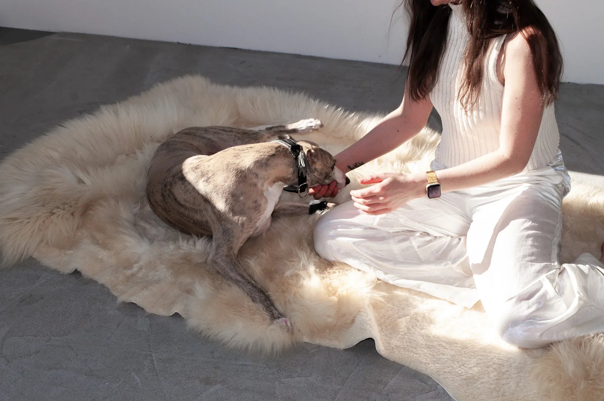 Natural Sheepskin Ivory Carpet - Irregular - MellowConceptStore