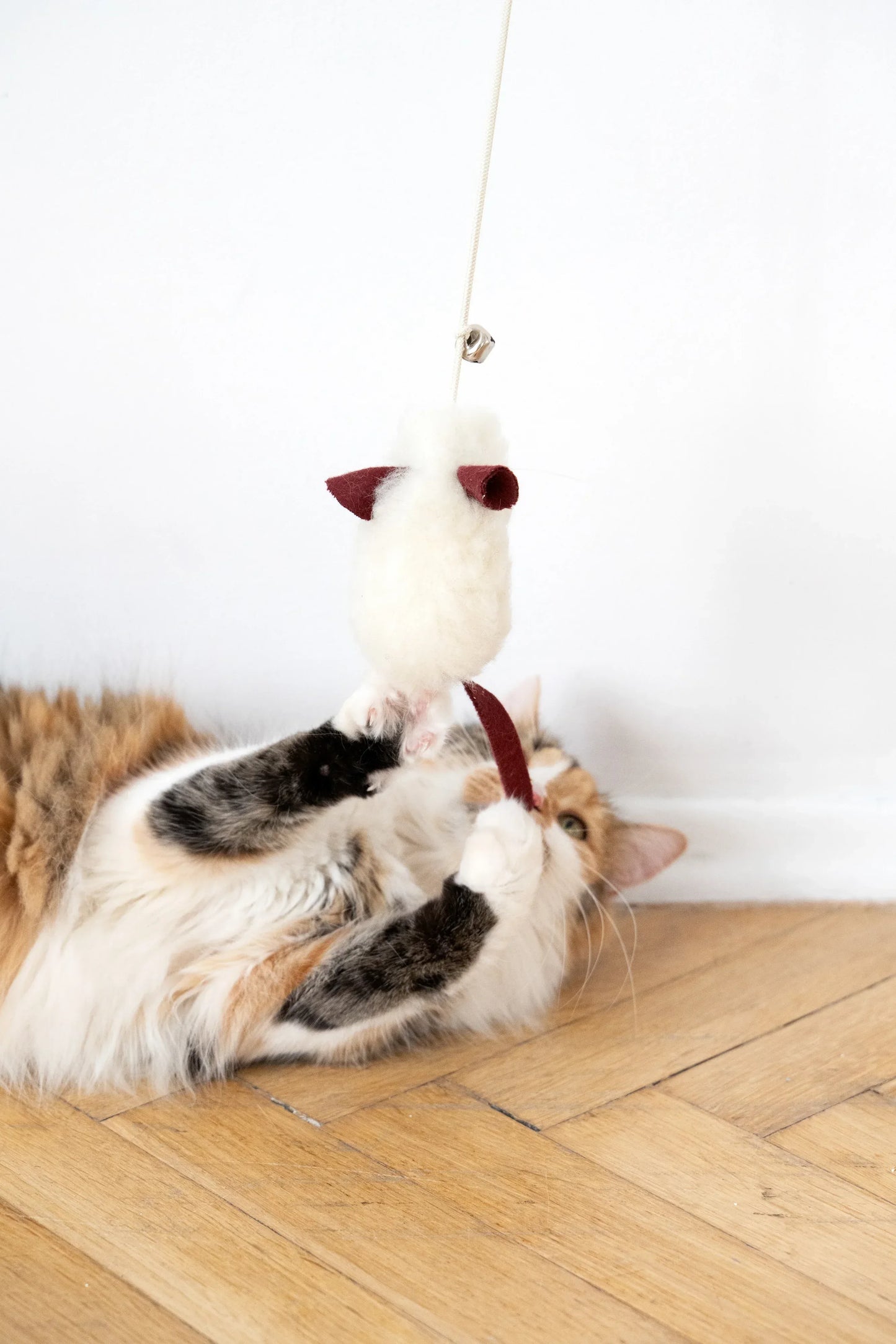 Natural Woolen Cat Toy: Mouse - MellowConceptStore