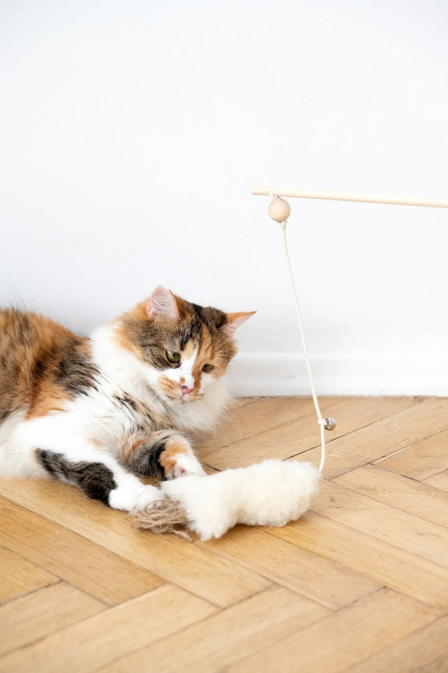 Natural Woolen Cat Toy: Fish - MellowConceptStore