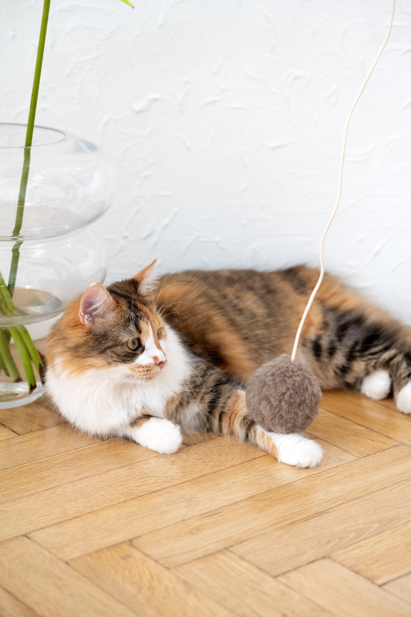 Natural Sheepskin Cat Toy: Ball - MellowConceptStore
