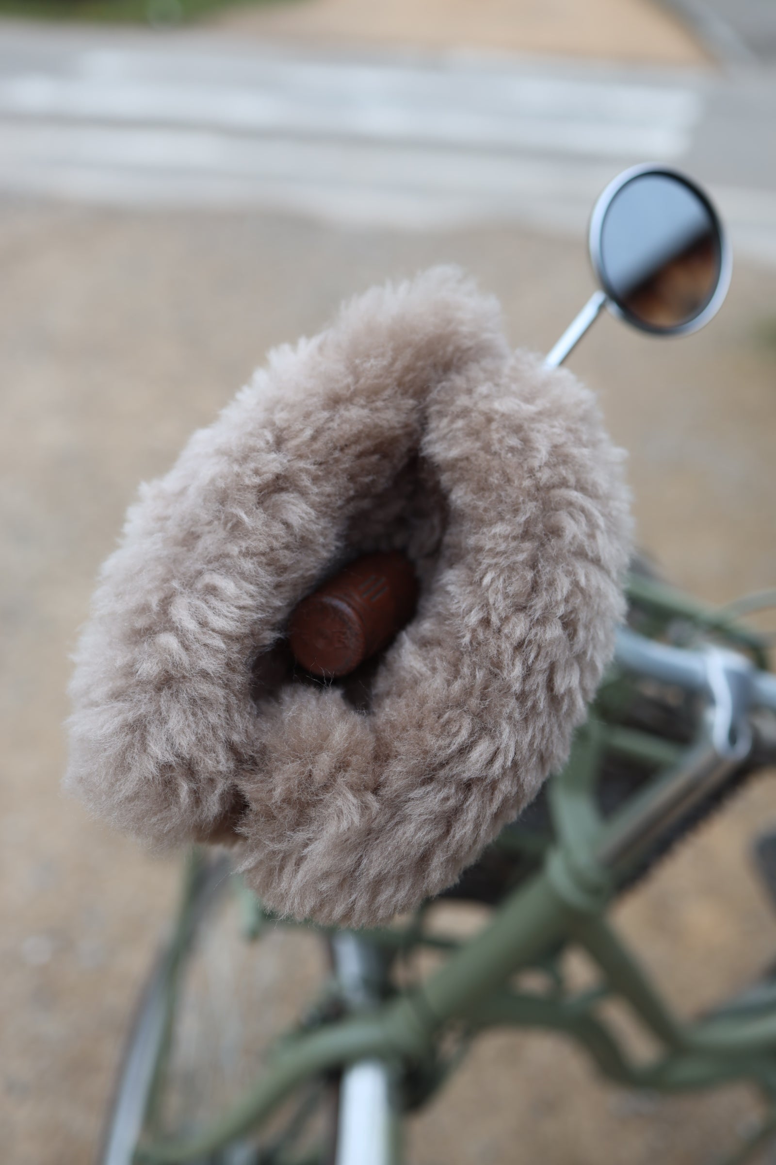 Waterproof Natural Sheepskin Stroller Hand Muffs Black&Beige