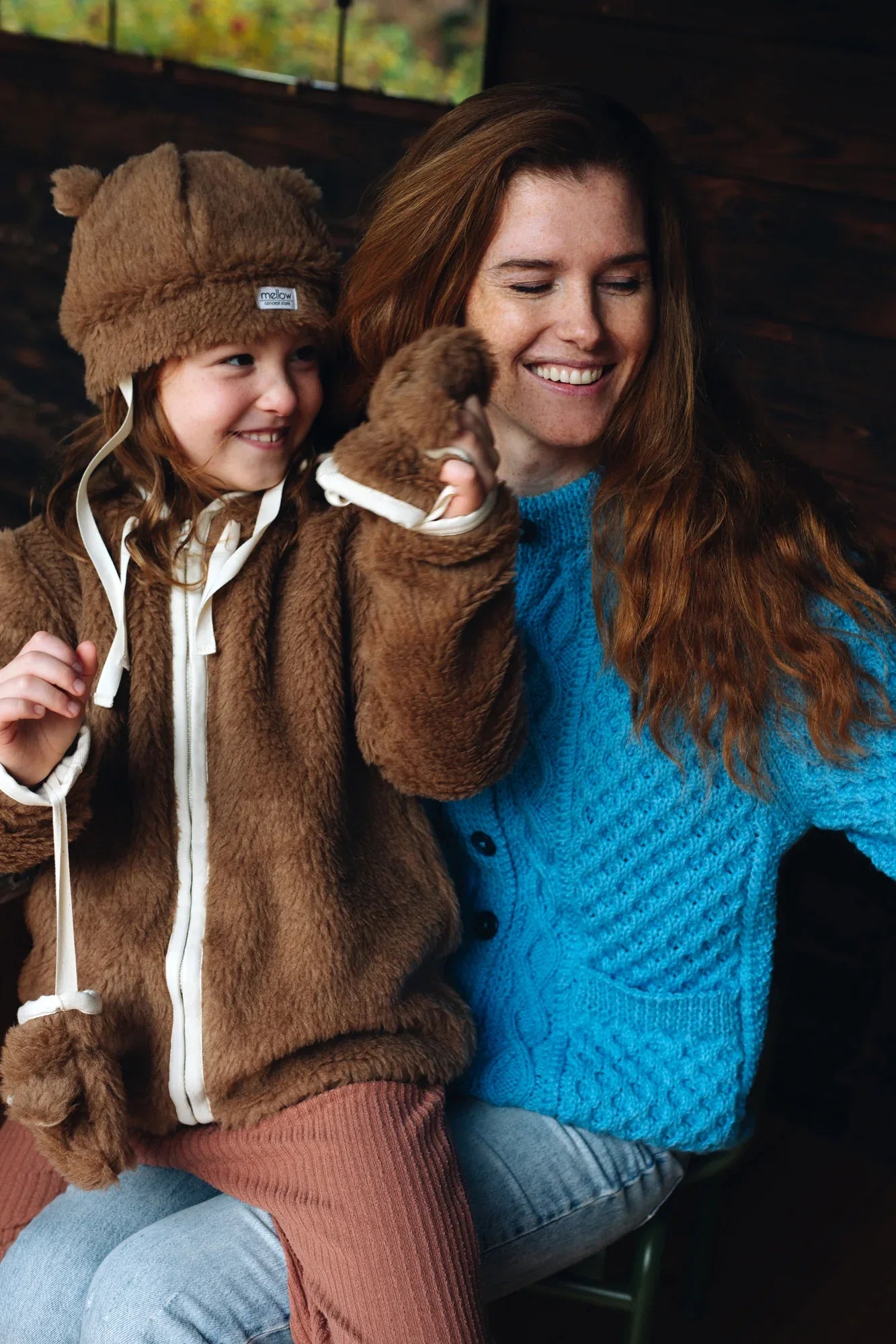 Brown Bear Woolen Baby Gloves - MellowConceptStore