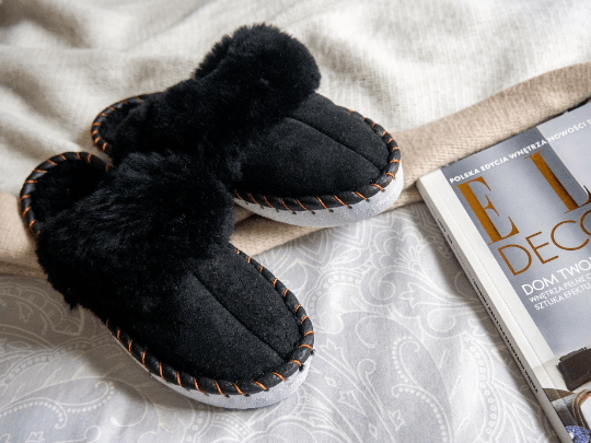 Adult Natural Black Sheepskin Mules  